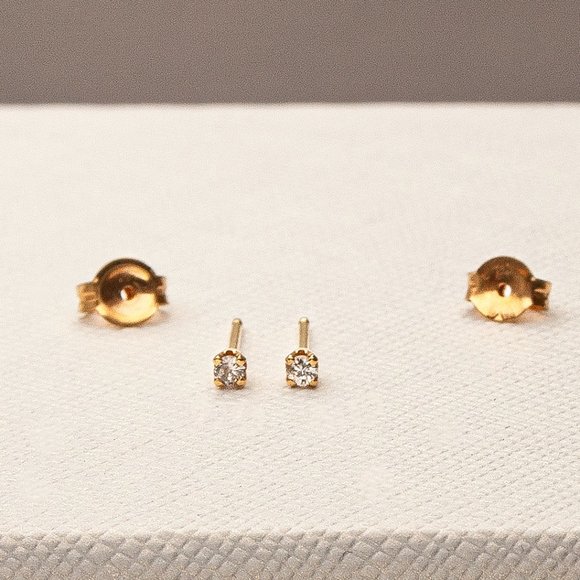 Genuine 14K Gold Mini Diamond Stud Earrings – Ethically Earth Mined - Picture 5 of 7